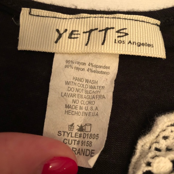 Cute black dress - Picture 3 of 5